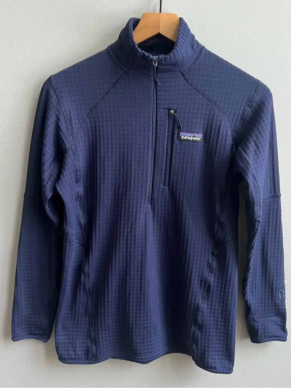 Patagonia Women’s R1 Pullover Navy Blue Textured 1/2 Zip Sweatshirt Size Small